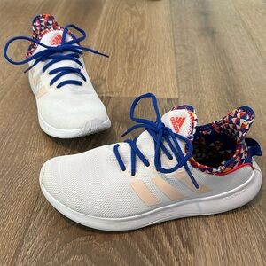 White adidas cloudform sneakers 7.5 - barely worn!!